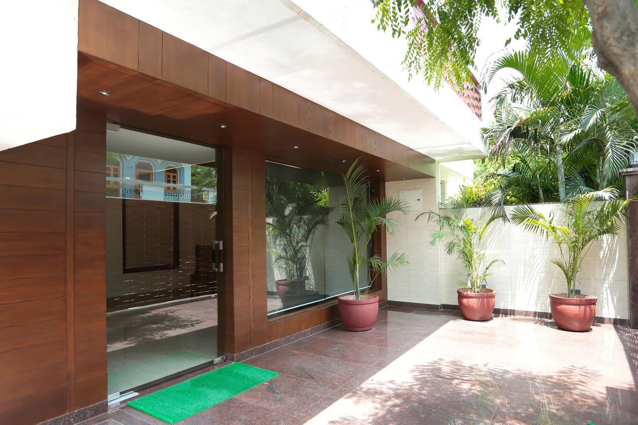 Hotel Css Abode Noida Exterior foto